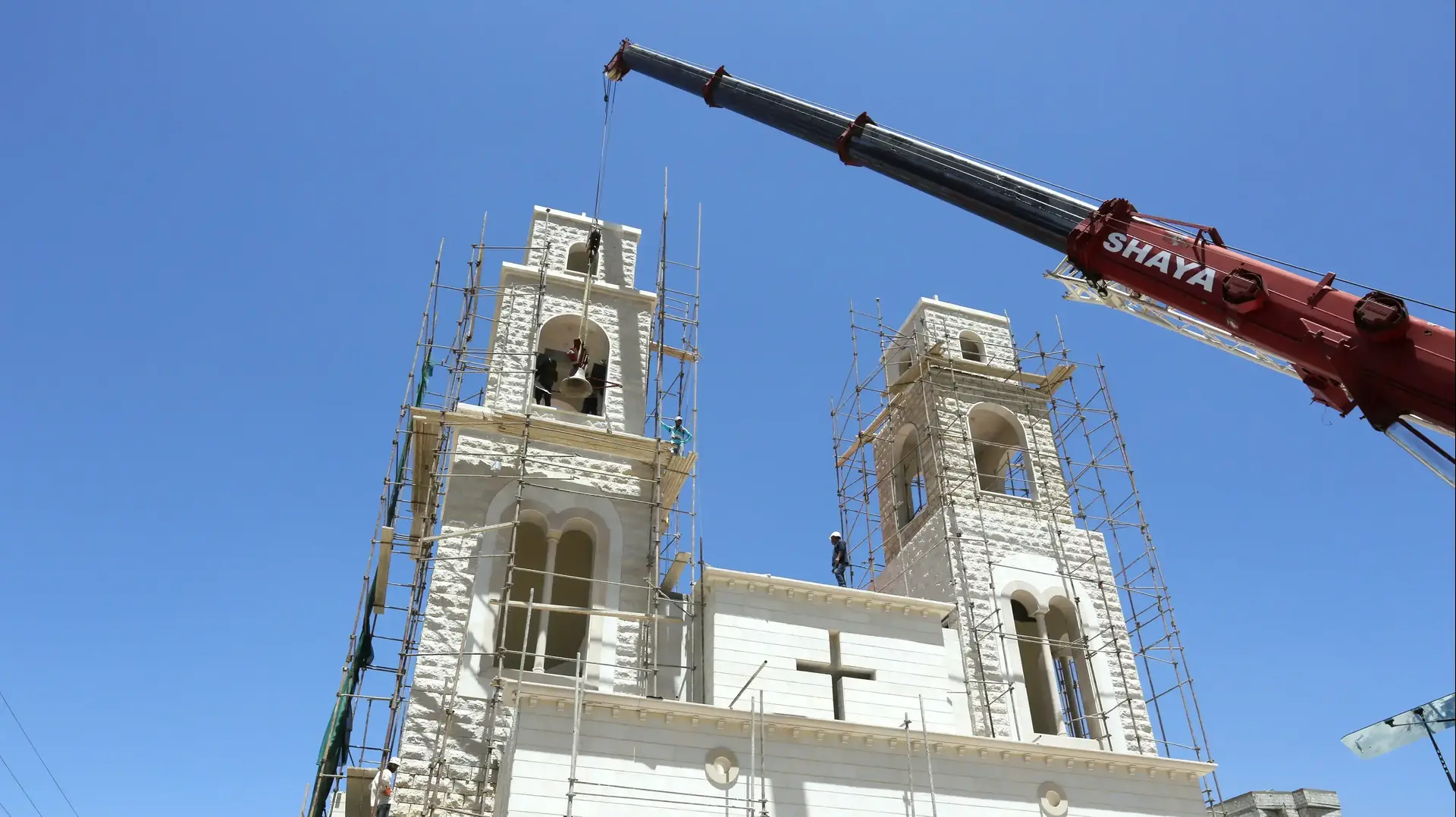כנסייה שנבנית בכפר הנוצרי-דרוזי בריח שבמרכז לבנון, ספטמבר 2016 כנסייה שנבנית בכפר הנוצרי-דרוזי בריח שבמרכז לבנון, ספטמבר 2016