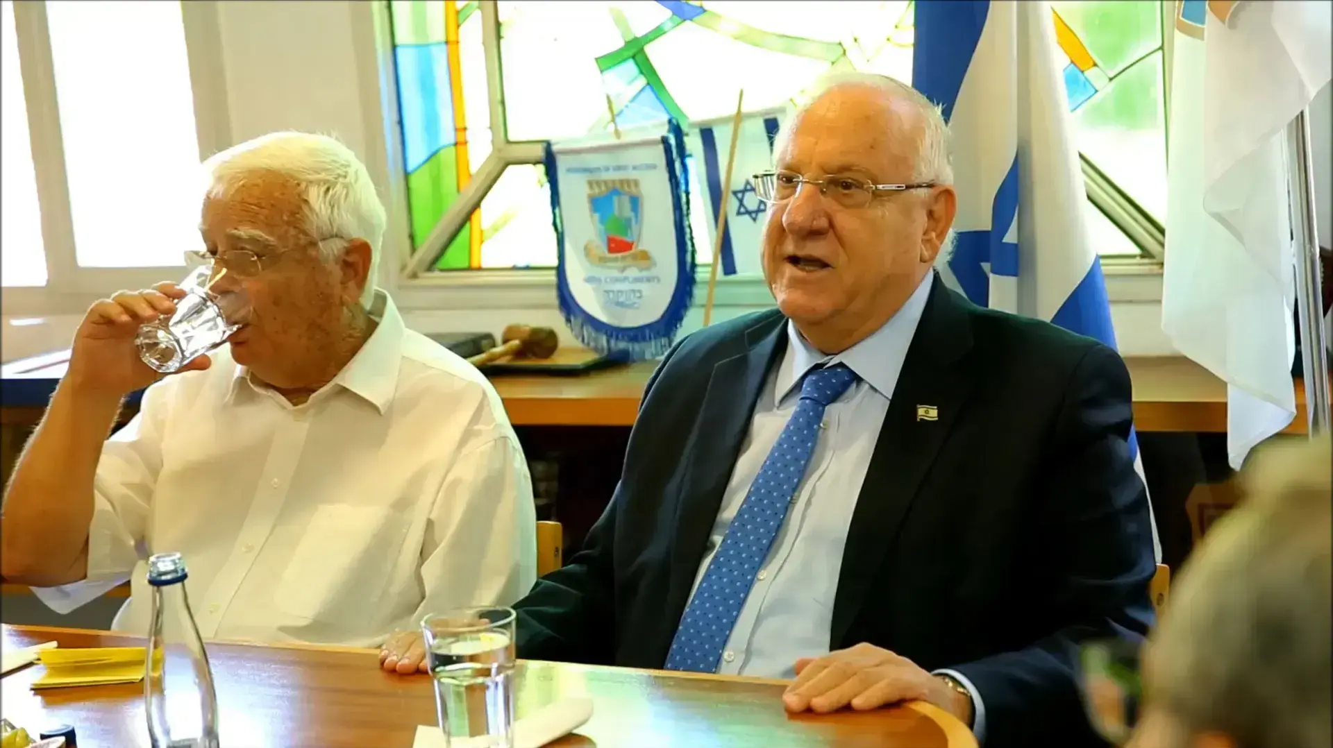 נשיא המדינה ראובן ריבלין עם ראש העיר קרית מוצקין חיים צורי. 1 בספטמבר 2016 נשיא המדינה ראובן ריבלין עם ראש העיר קרית מוצקין חיים צורי. 1 בספטמבר 2016