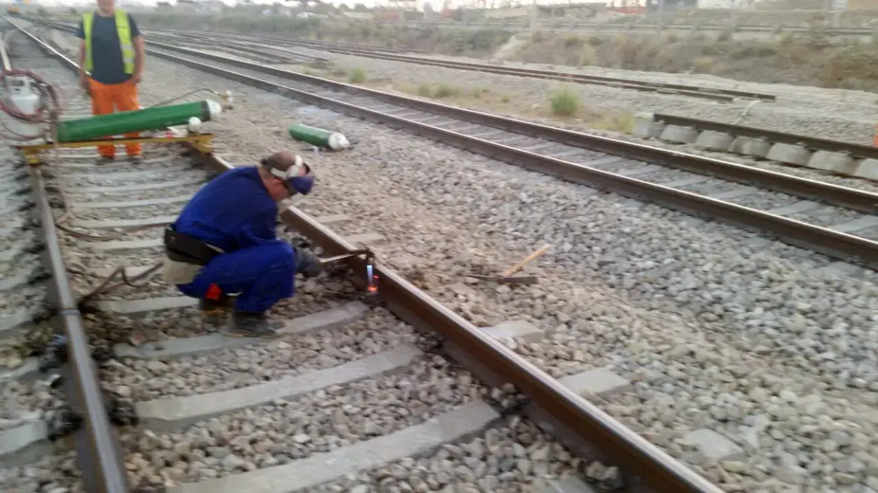 עבודות התשתית ברכבת, בסמוך לתחנת תל אביב האוניברסיטה, ספטמבר 2016 עבודות התשתית ברכבת, בסמוך לתחנת תל אביב האוניברסיטה, ספטמבר 2016