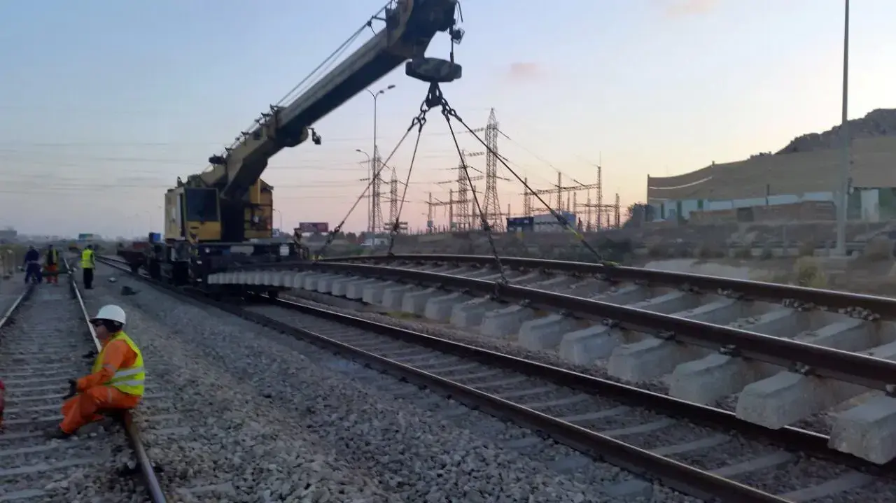 עבודות התשתית ברכבת, בסמוך לתחנת תל אביב האוניברסיטה, ספטמבר 2016 עבודות התשתית ברכבת, בסמוך לתחנת תל אביב האוניברסיטה, ספטמבר 2016