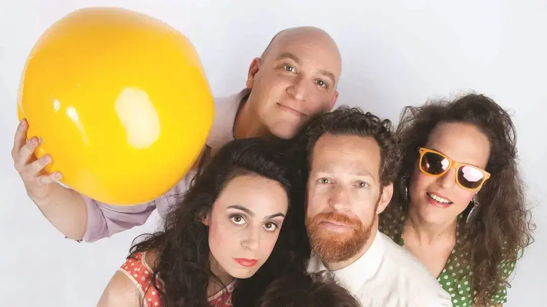 יובל ינאי, בזעיר אנפין יובל ינאי, בזעיר אנפין