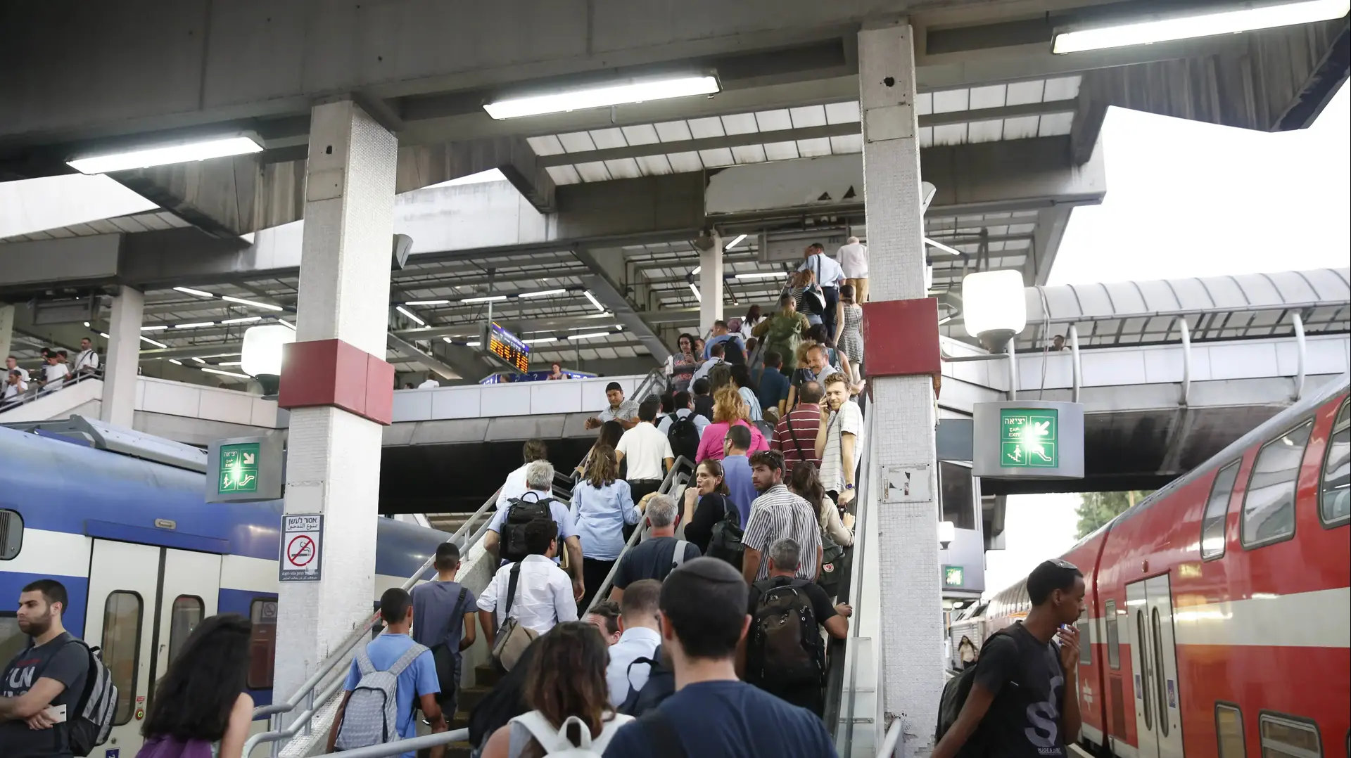 חידשו תנועת הרכבות מתל אביב לחיפה חידשו תנועת הרכבות מתל אביב לחיפה