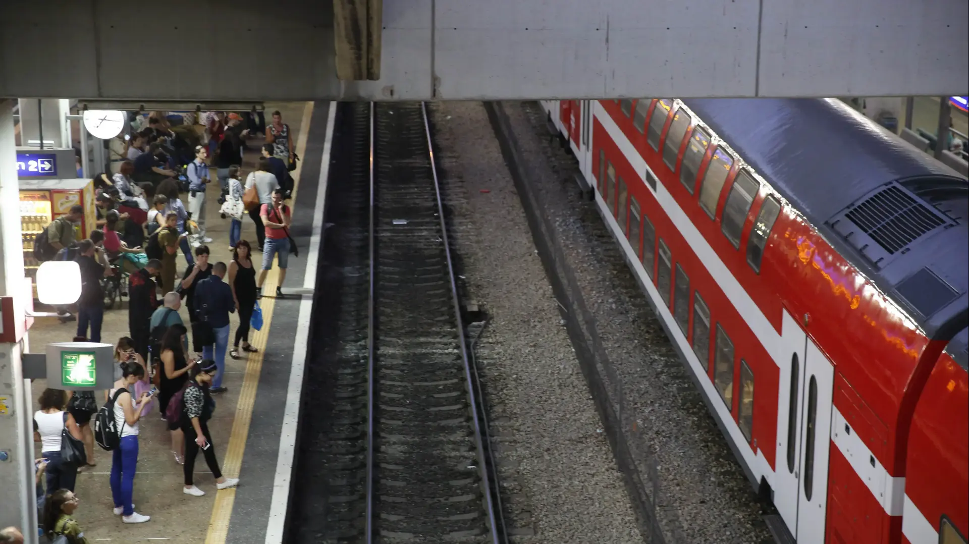חידשו תנועת הרכבות מתל אביב לחיפה חידשו תנועת הרכבות מתל אביב לחיפה