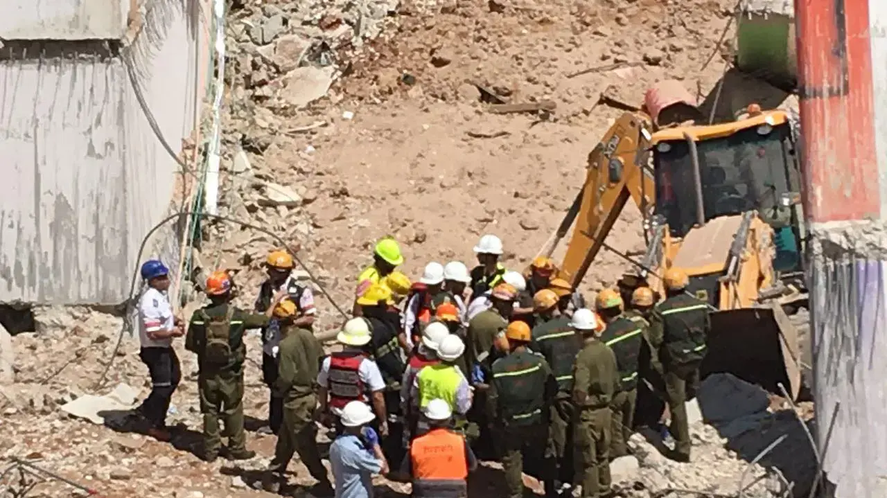 תמונות מאירוע קריסת תקרת החניון בביה"ח אסותא תמונות מאירוע קריסת תקרת החניון בביה"ח אסותא