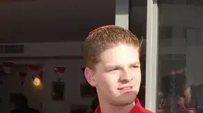 אפרים שרייבר, מורה בבית ספר חרדי באמסטרדם שחשוד בעבירות מין בשבעה ילדים 