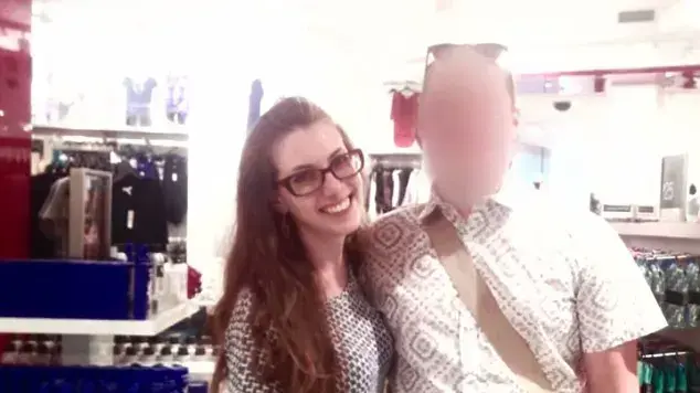 המורה שקיימה יחסי מין עם תלמיד בן 17 מדברת על הכל המורה שקיימה יחסי מין עם תלמיד בן 17 מדברת על הכל