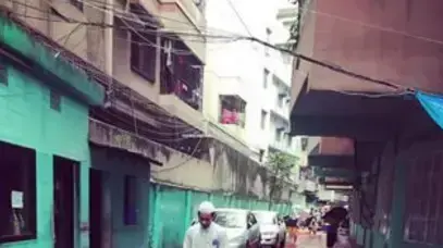 נהרות של דם ברחובות דאקה, בירת בנגלדש, בעקבות הקרבת קורבנות במהלך שיטפונות בחג הקורבן, ספטמבר 2016 נהרות של דם ברחובות דאקה, בירת בנגלדש, בעקבות הקרבת קורבנות במהלך שיטפונות בחג הקורבן, ספטמבר 2016