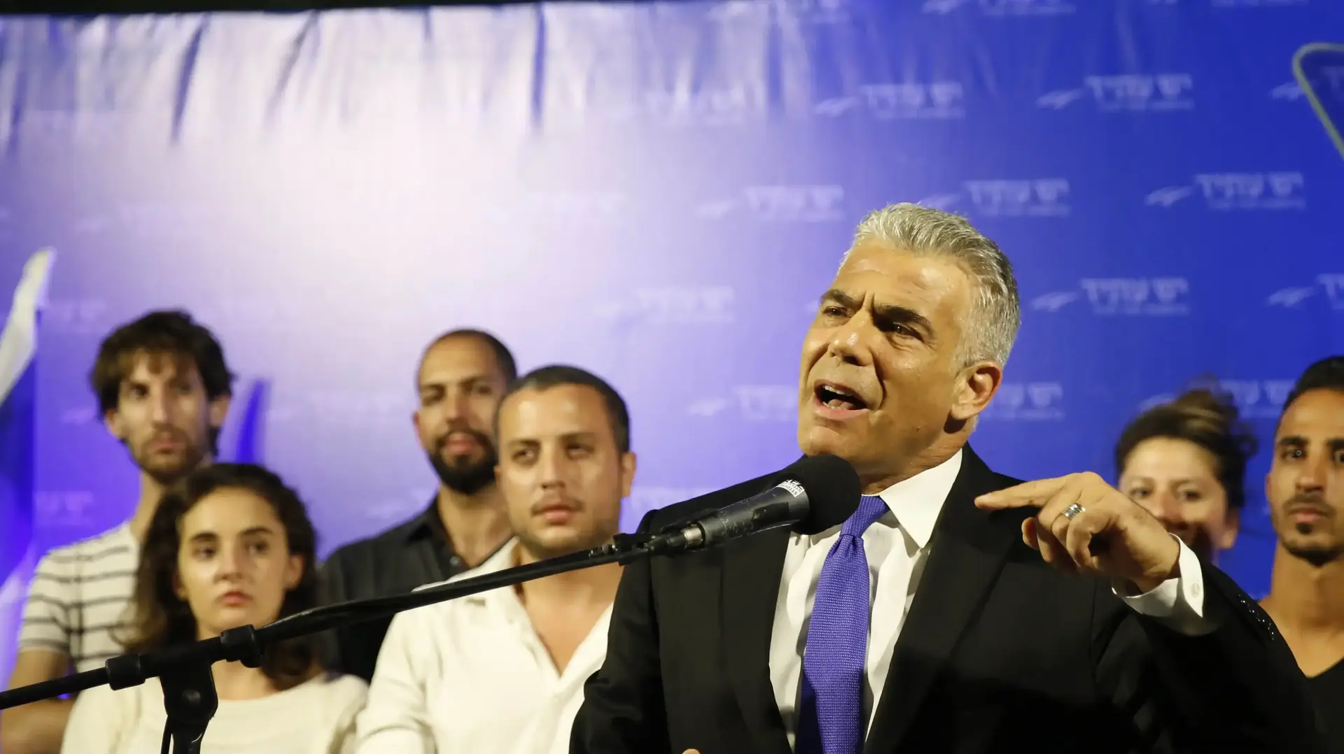 יאיר לפיד בכנס מפלגת יש עתיד, ראשון לציון. ספטמבר 2016 יאיר לפיד בכנס מפלגת יש עתיד, ראשון לציון. ספטמבר 2016