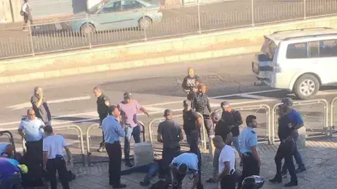 זירת פיגוע דקירה בשער הפרחים, ירושלים. ספטמבר 2016 זירת פיגוע דקירה בשער הפרחים, ירושלים. ספטמבר 2016