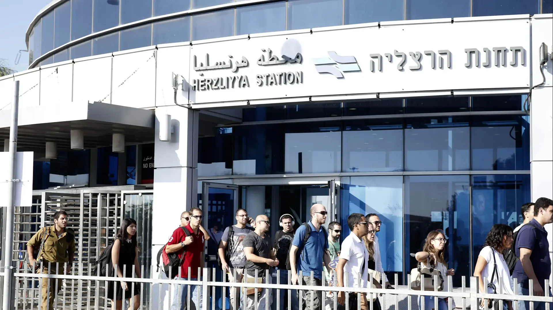 שיבושים בתנועת הרכבות, תחנת רכבת הרצליה. ספטמבר 2016