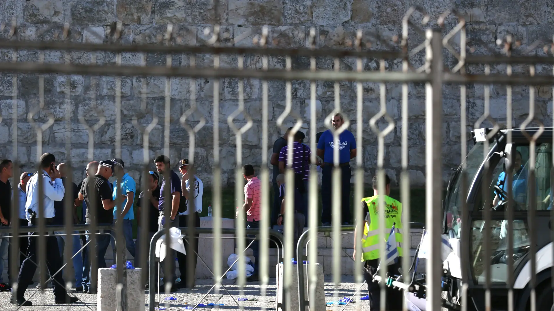 זירת פיגוע דקירה בשער הפרחים, ירושלים. ספטמבר 2016 זירת פיגוע דקירה בשער הפרחים, ירושלים. ספטמבר 2016