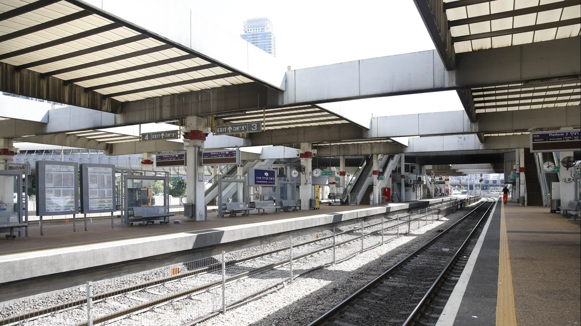 סיור ותדריך עם מנכ"ל רכבת ישראל, תחנת רכבת תל אביב סבידור מרכז. ספטמבר 2016 סיור ותדריך עם מנכ"ל רכבת ישראל, תחנת רכבת תל אביב סבידור מרכז. ספטמבר 2016