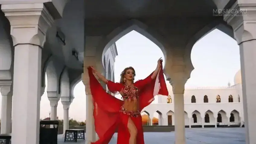 רקדנית בטן נאלצה להתנצל על הקליפ רקדנית בטן נאלצה להתנצל על הקליפ