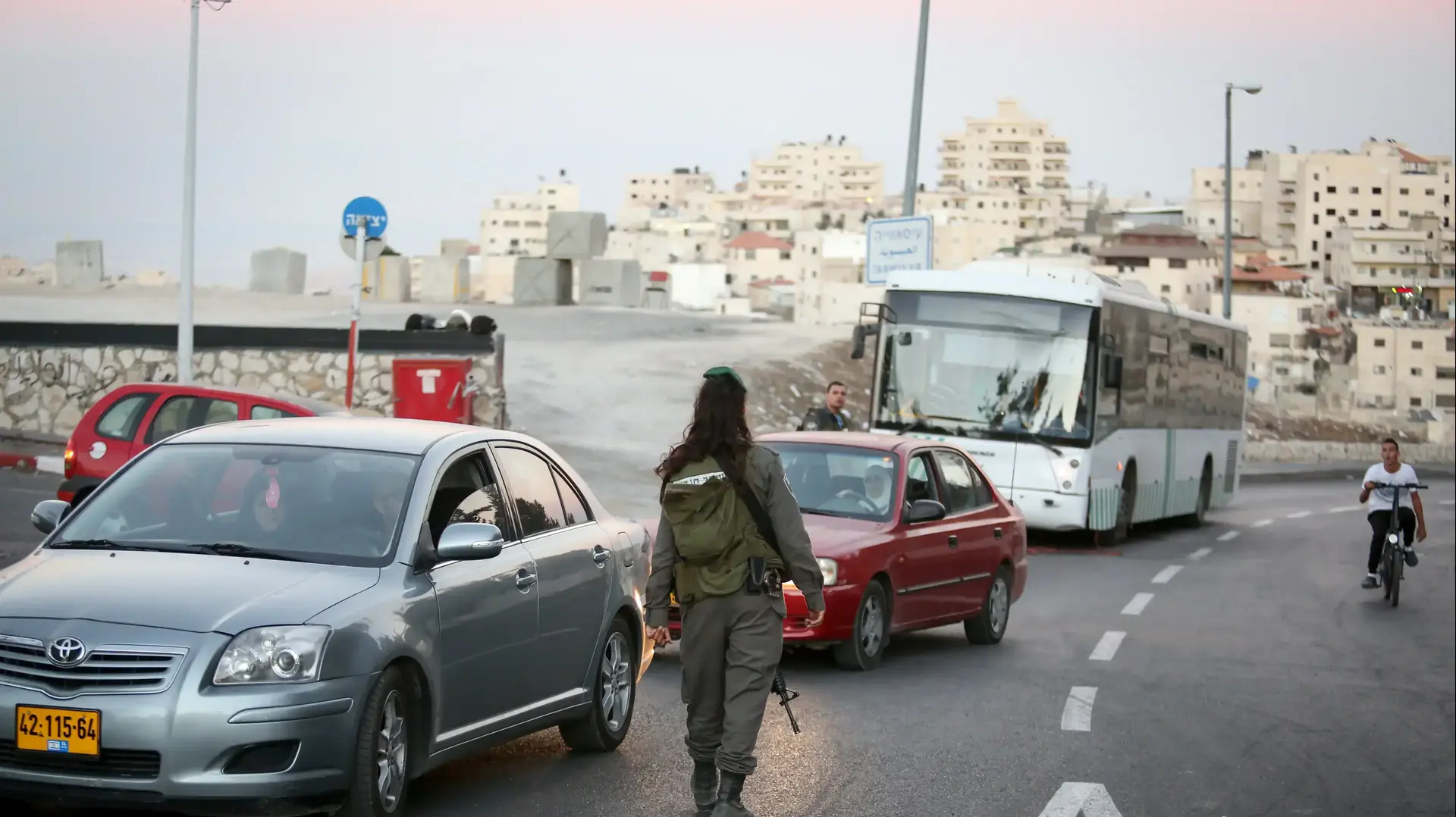 תגבור כוחות ביטחון עקב התרעה ביטחונית, הגבעה הצרפתית, ירושלים. 27 בספטמבר 2016 תגבור כוחות ביטחון עקב התרעה ביטחונית, הגבעה הצרפתית, ירושלים. 27 בספטמבר 2016