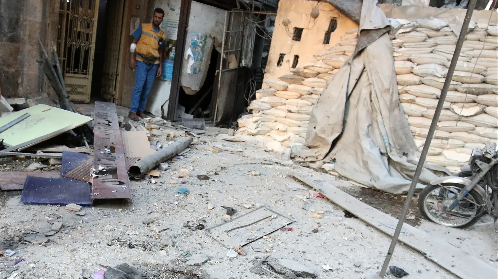 מתקפות אוויריות בחאלב, 28 בספטמבר 2016 מתקפות אוויריות בחאלב, 28 בספטמבר 2016