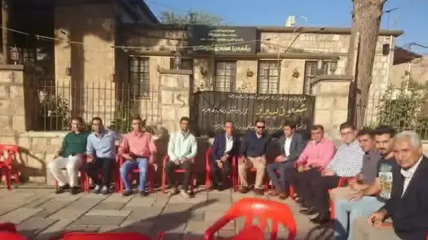 סוכת אבלים לזכרו של פרס בעיר דהוכ שבחבל כורדיסטאן שבעיראק, ספטמבר 2016