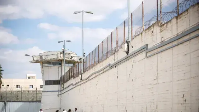 עובדות סוציאליות בכלא מעשיהו, אוקטובר 2016 עובדות סוציאליות בכלא מעשיהו, אוקטובר 2016