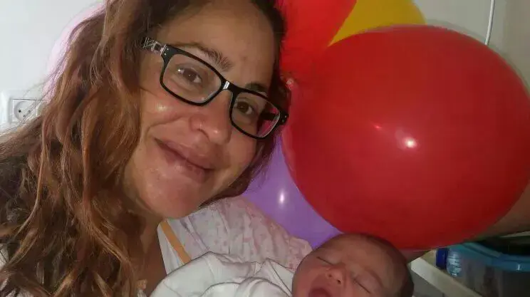 התינוק הראשון לשנת תשע"ז נולד במרכז הרפואי זיו בצפת, למעיין ויניב טל אור מכרמיאל, 2 באוקטובר 2016 התינוק הראשון לשנת תשע"ז נולד במרכז הרפואי זיו בצפת, למעיין ויניב טל אור מכרמיאל, 2 באוקטובר 2016