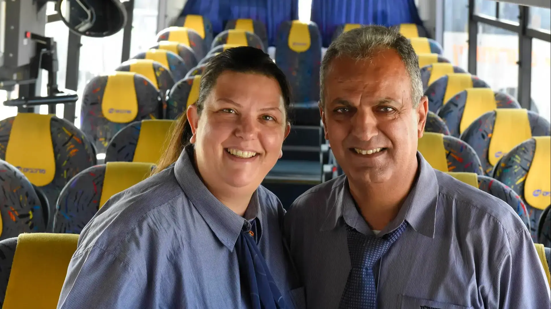 עדי וציון יומטוביאן נהגי אוטובוס בחברת מוטרופלין עדי וציון יומטוביאן נהגי אוטובוס בחברת מוטרופלין