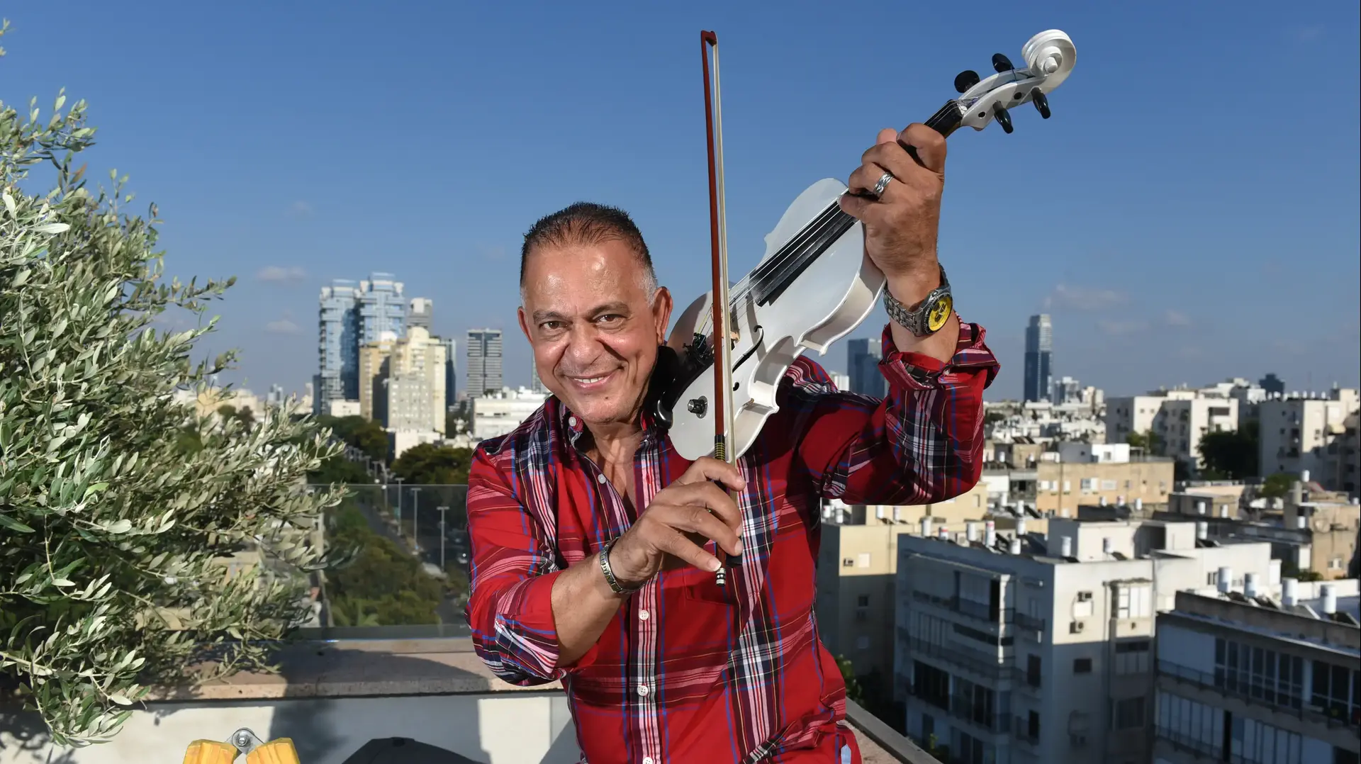 הזמר סמיר שוקרי הזמר סמיר שוקרי