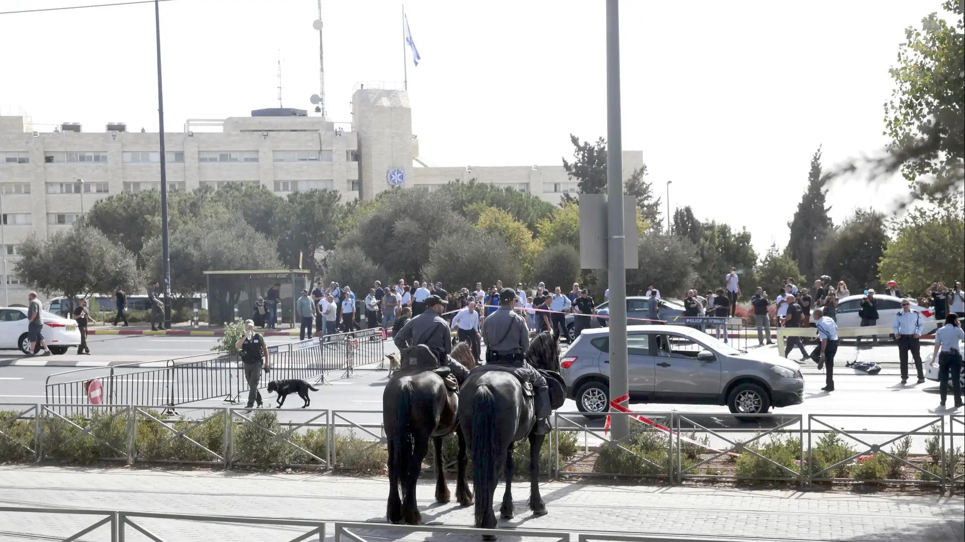 פיגוע ירי סמוך לגבעת התחמושת, ירושלים. אוקטובר 2016 פיגוע ירי סמוך לגבעת התחמושת, ירושלים. אוקטובר 2016