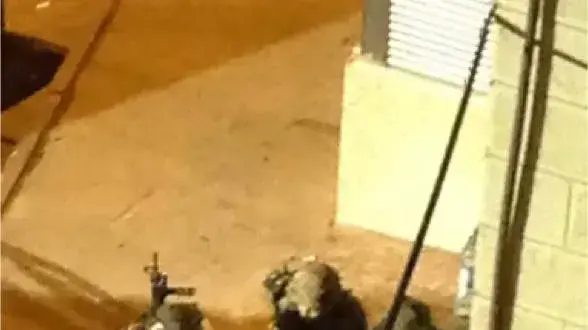 כוחות צה?ל ביצעו  מיפוי הנדסי של בית המחבל שביצע את הפיגוע בירושלים אתמול, הנמצא באיזור יהודה ושומרון. במהלך הפעילות נפגע חייל צה?ל באורח קל מרסיסים