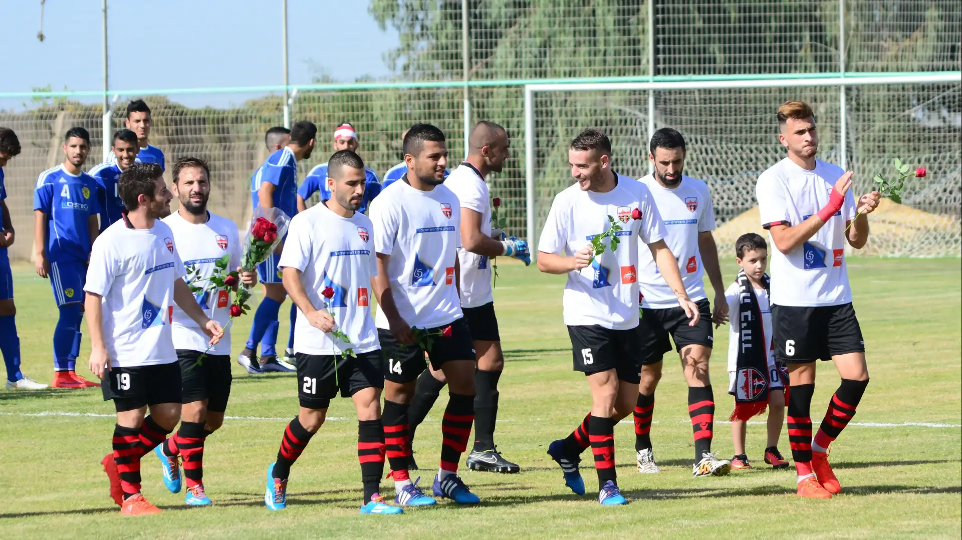 משחק כדורגל לגיוס תרומות עבור חולי סיסטיק פיברוזיס בקריית חיים שבחיפה, אוקטובר 2016 משחק כדורגל לגיוס תרומות עבור חולי סיסטיק פיברוזיס בקריית חיים שבחיפה, אוקטובר 2016