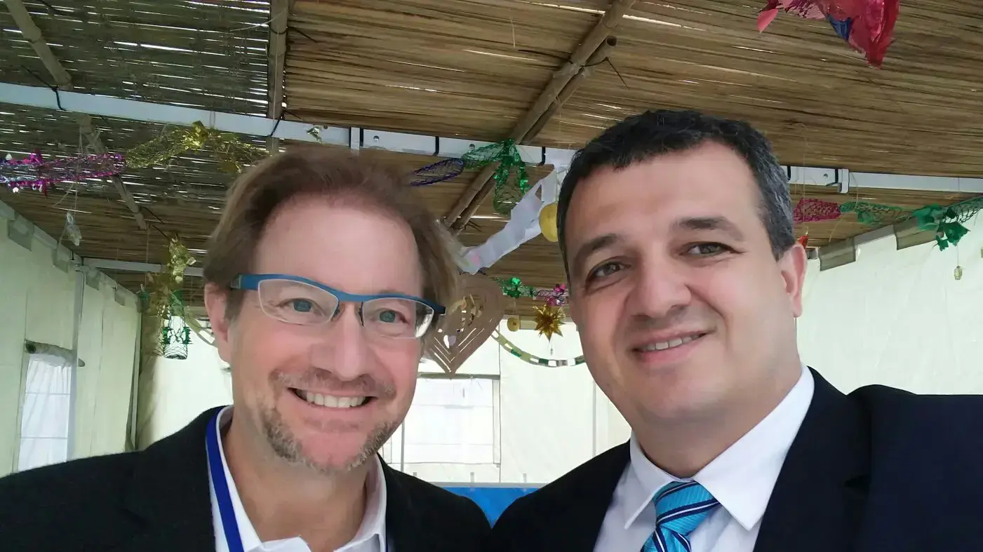 כרמל שאמה הכהן, שגריר ישראל לאונסק"ו, עם מקבילו המקסיקני בתפקיד, אנדרס רוימר, אוקטובר 2016 כרמל שאמה הכהן, שגריר ישראל לאונסק"ו, עם מקבילו המקסיקני בתפקיד, אנדרס רוימר, אוקטובר 2016