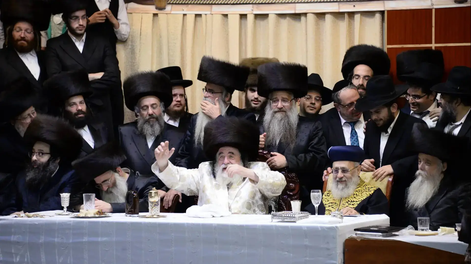 סוכת ויזניץ' בבני ברק