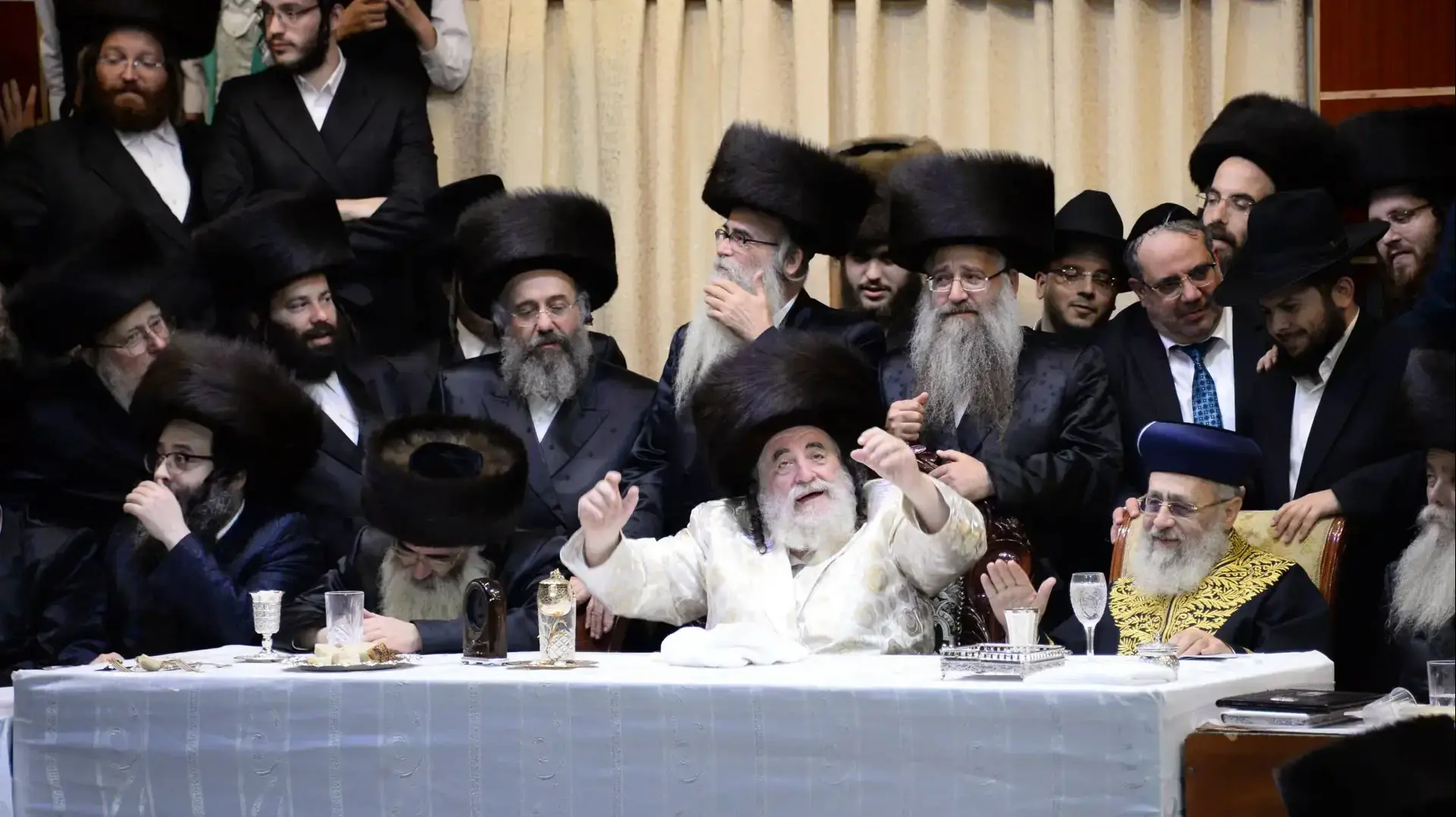סוכת ויזניץ' בבני ברק סוכת ויזניץ' בבני ברק
