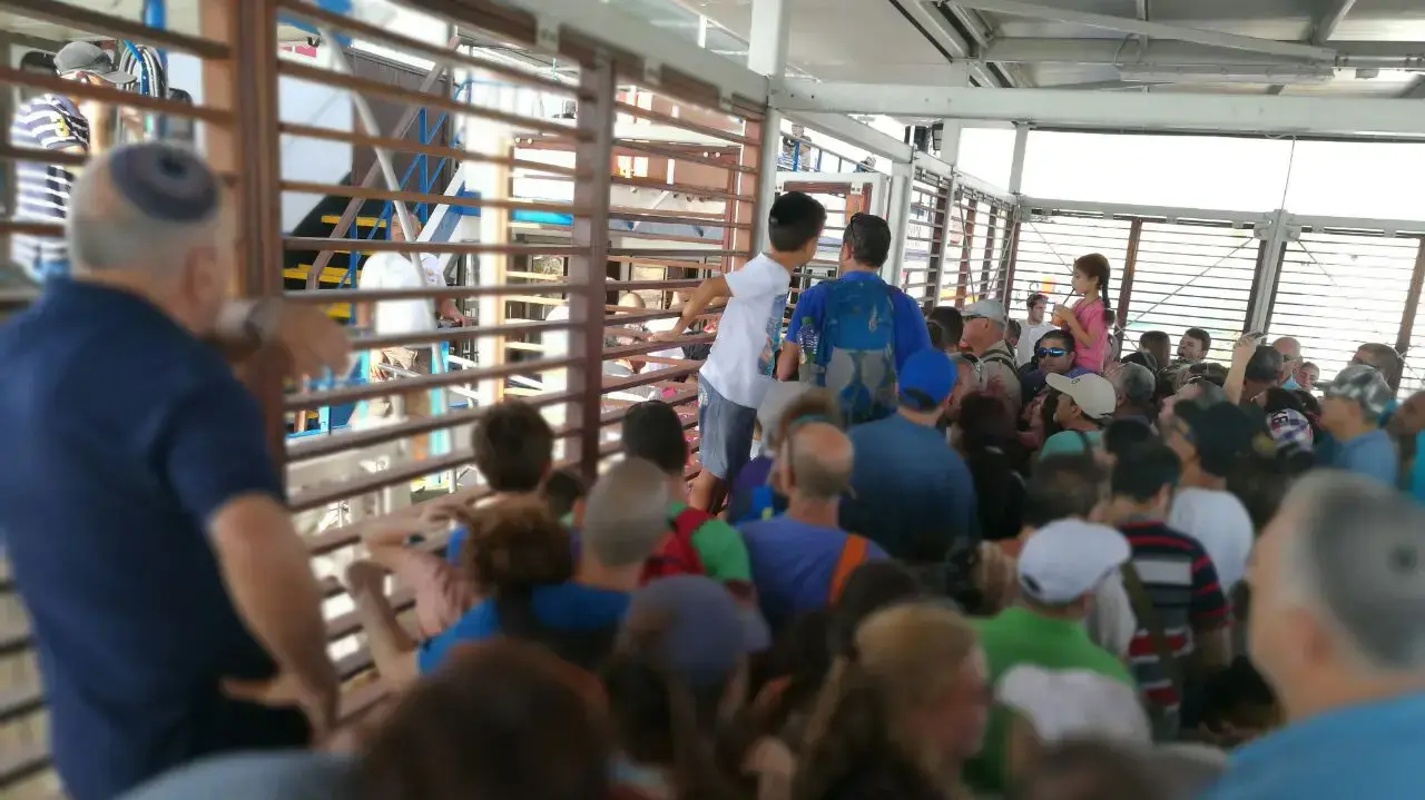 קו השיט חיפה עכו החדש מתפקד באופן לקוי. אוקטובר 2016 קו השיט חיפה עכו החדש מתפקד באופן לקוי. אוקטובר 2016