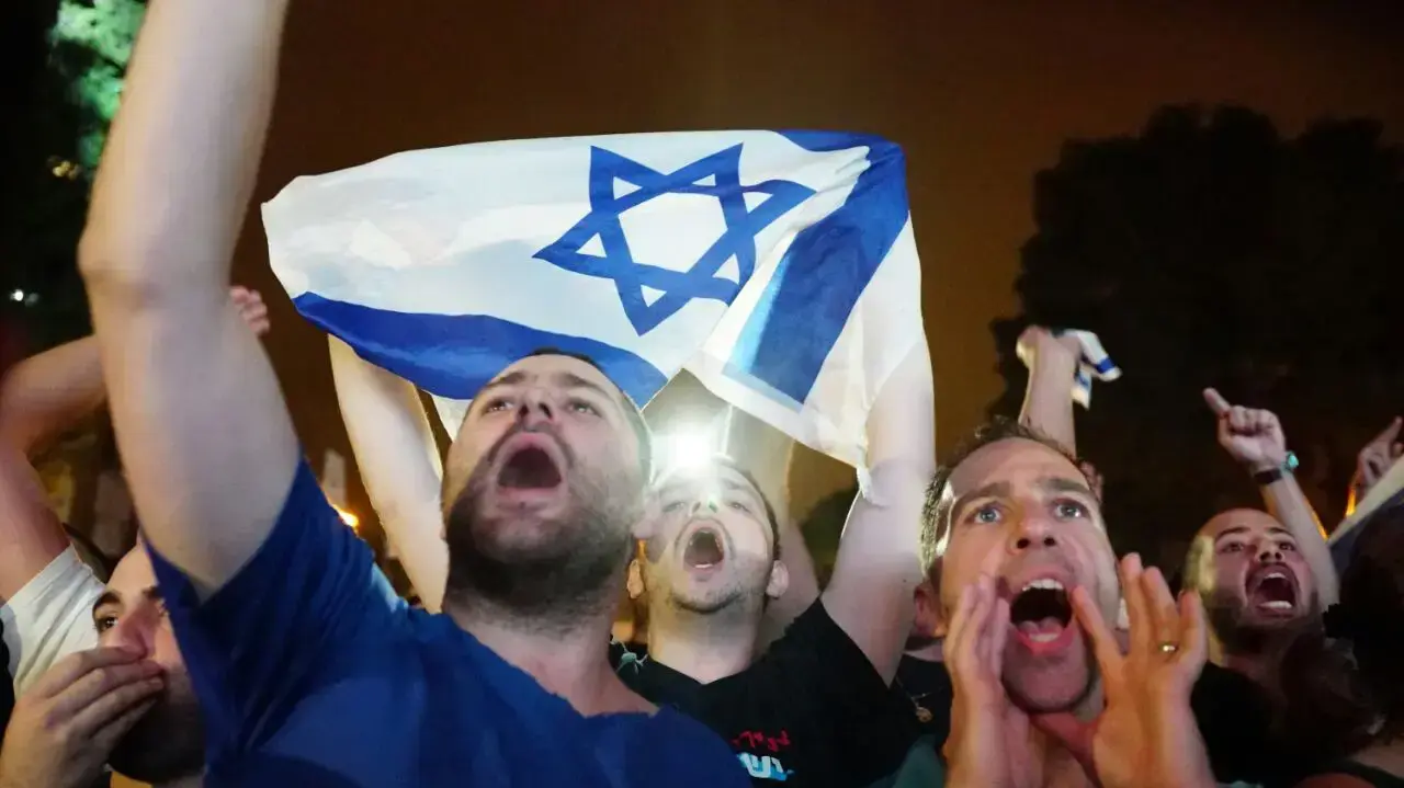 הופעתו של תאמר נפאר בפסטיבל נווה יוסף, גן האם, חיפה. אוקטובר 2016 הופעתו של תאמר נפאר בפסטיבל נווה יוסף, גן האם, חיפה. אוקטובר 2016