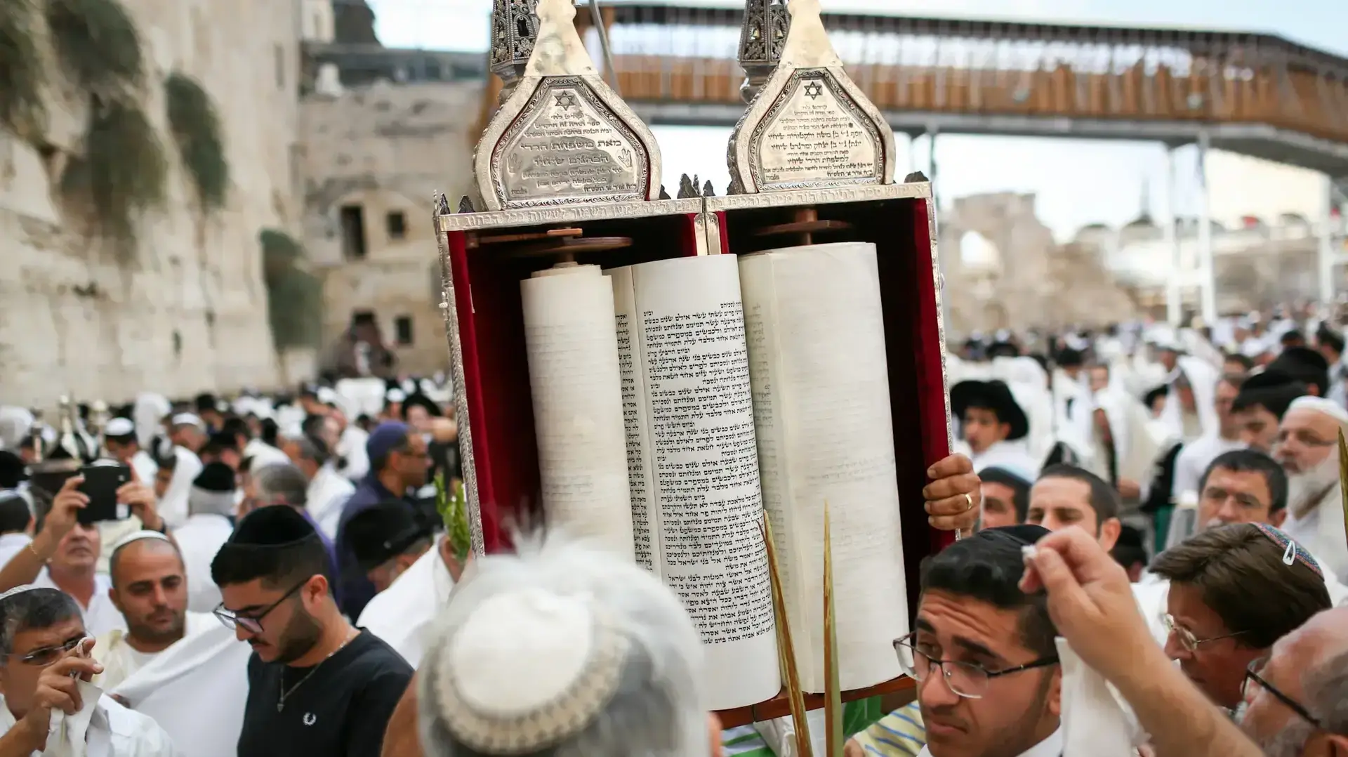 ברכת הכהנים המסורתית, רחבת הכותל המערבי, ירושלים. אוקטובר 2016 ברכת הכהנים המסורתית, רחבת הכותל המערבי, ירושלים. אוקטובר 2016