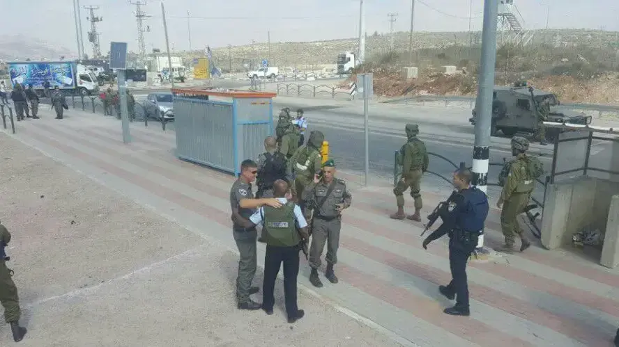 נסיון פיגוע דקירה בצומת תפוח, שומרון. אוקטובר 2016 נסיון פיגוע דקירה בצומת תפוח, שומרון. אוקטובר 2016