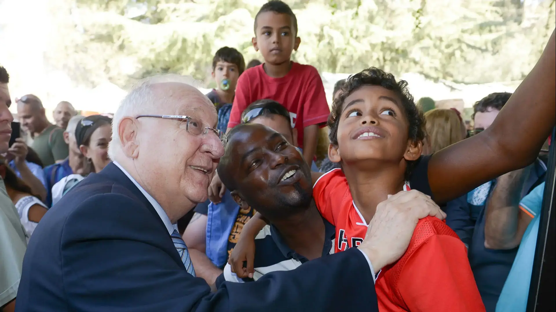 נשיא המדינה ורעייתו אירחו את אלפי אזרחי ישראל בסוכת בית הנשיא שפתח את שעריו כמיטב המסורת בחג