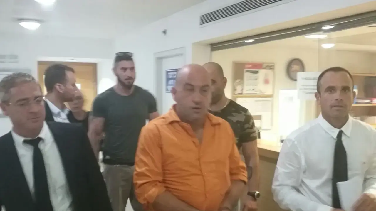 אבי ביטון החשוד ברצח אלמוג פדל בפרדס חנה, 23 בספטמבר 2016 אבי ביטון החשוד ברצח אלמוג פדל בפרדס חנה, 23 בספטמבר 2016