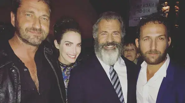 אורי פפר + מל גיבסון אורי פפר + מל גיבסון