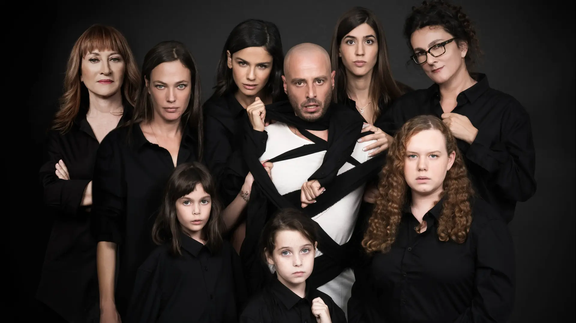 הצצה לסדרה "מסובך" שיצר רן שריג הצצה לסדרה "מסובך" שיצר רן שריג