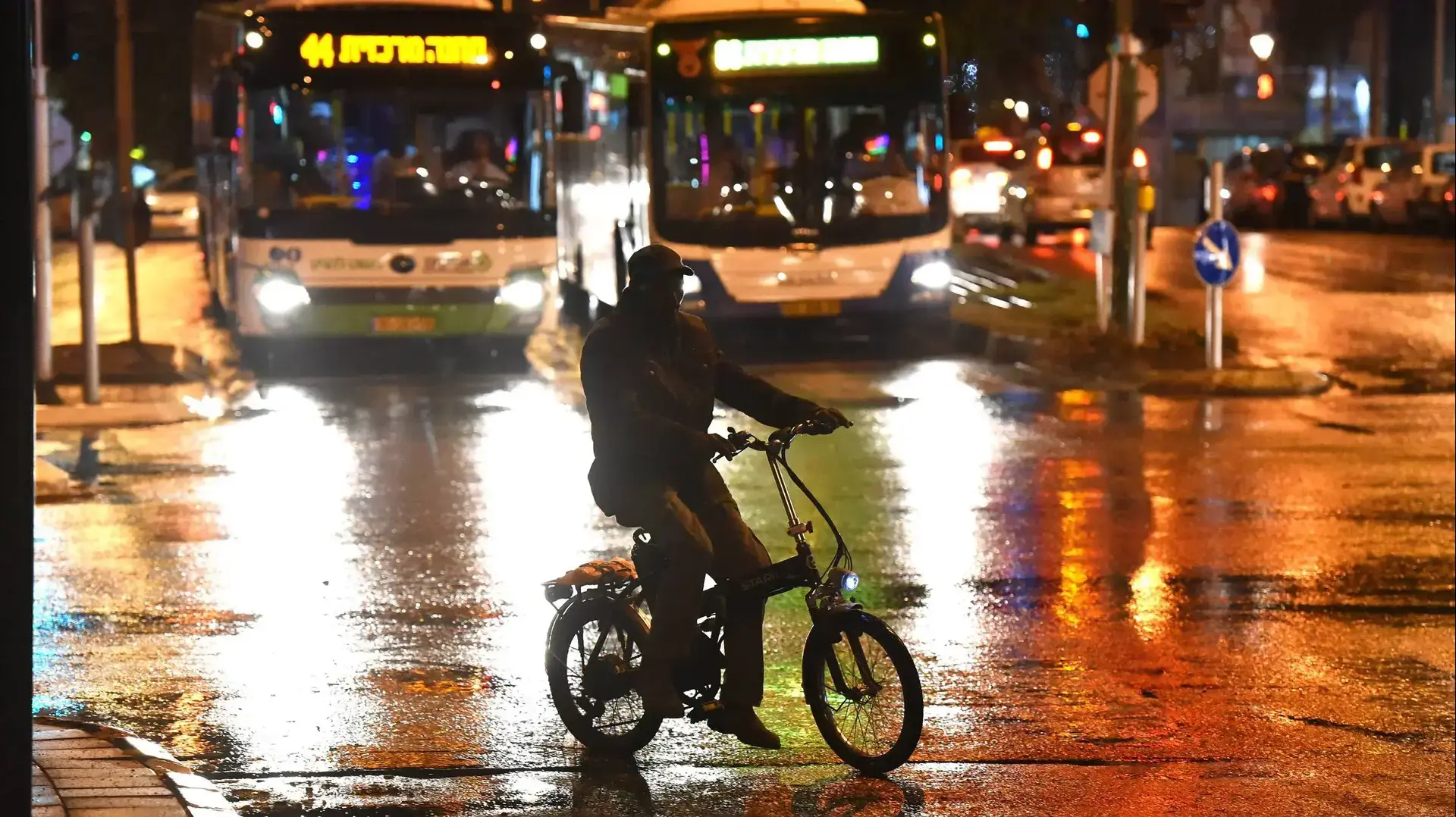 גשם ראשון בפתח תקווה גשם ראשון בפתח תקווה