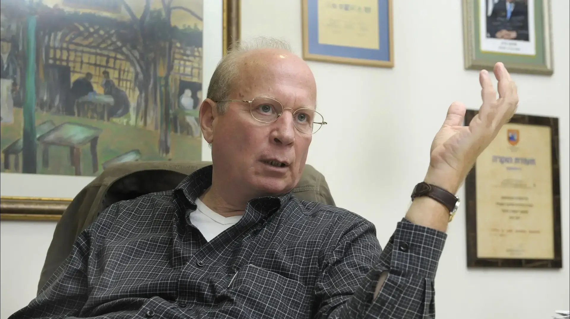 צבי גרינולד. פברואר 2010 צבי גרינולד. פברואר 2010