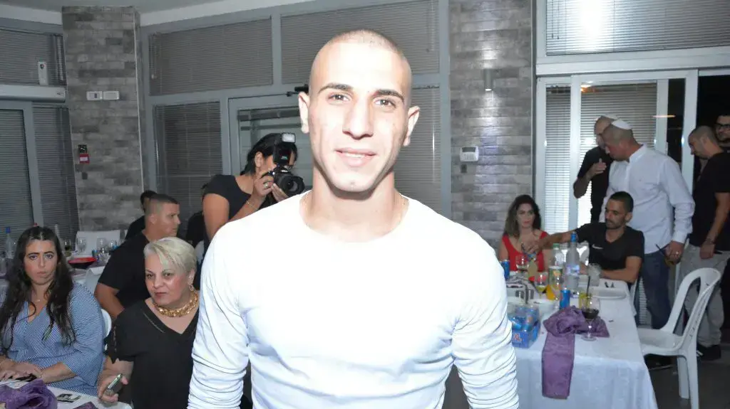 אלמוג פדל, זמן קצר לפני הירצחו בפרדס חנה בספטמבר 2016 אלמוג פדל, זמן קצר לפני הירצחו בפרדס חנה בספטמבר 2016
