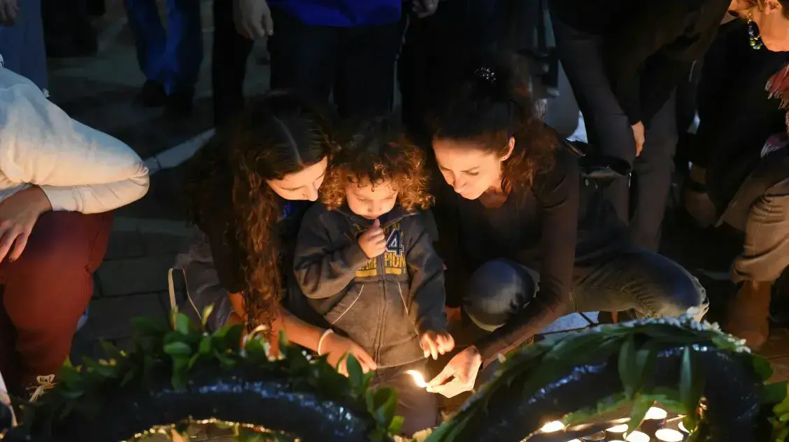 עצרת זיכרון לרצח יצחק רבין, תל אביב. 5 בנובמבר 2016 עצרת זיכרון לרצח יצחק רבין, תל אביב. 5 בנובמבר 2016