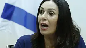 שרת התרבות מירי רגב במסיבת עיתונאים לאחר טקס פרסי אופיר שרת התרבות מירי רגב במסיבת עיתונאים לאחר טקס פרסי אופיר