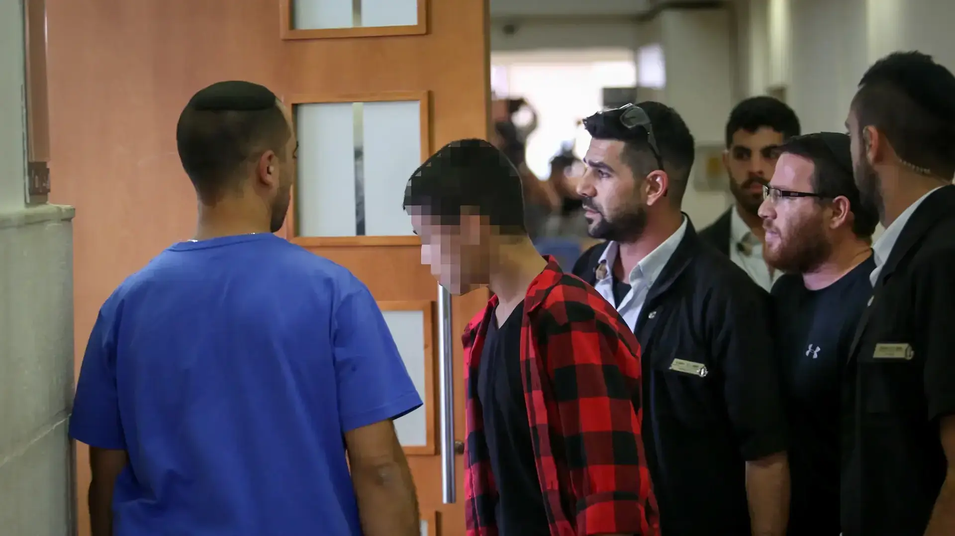 גזר דין לקטין שביצע את פיגוע הדקירה בפסגת זאב, בימ"ש מחוזי ירושלים. נובמבר 2016 גזר דין לקטין שביצע את פיגוע הדקירה בפסגת זאב, בימ"ש מחוזי ירושלים. נובמבר 2016