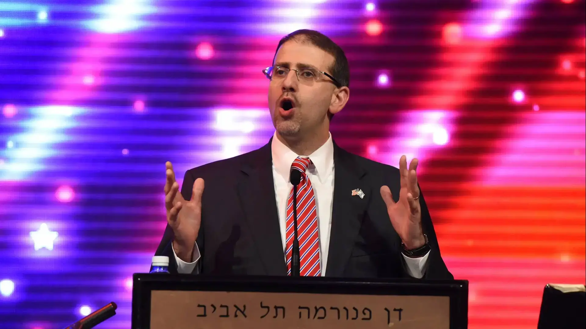 דן שפירו במסיבת הבחירות לנשיאות ארה"ב של שגרירות ארצות הברית, מלון דן פנורמה, תל אביב. נובמבר 2016