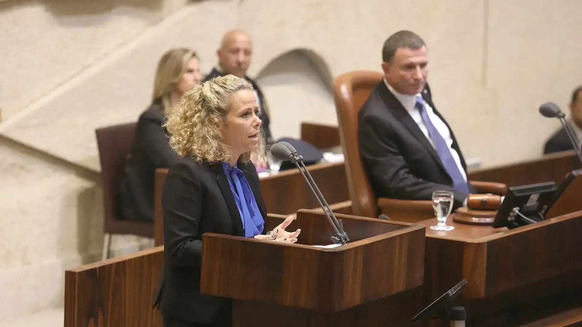 חברת הכנסת איילת נחמיאס במליאה מיוחדת בכנסת לזכר יצחק רבין, 13 בנובמבר 2016 חברת הכנסת איילת נחמיאס במליאה מיוחדת בכנסת לזכר יצחק רבין, 13 בנובמבר 2016