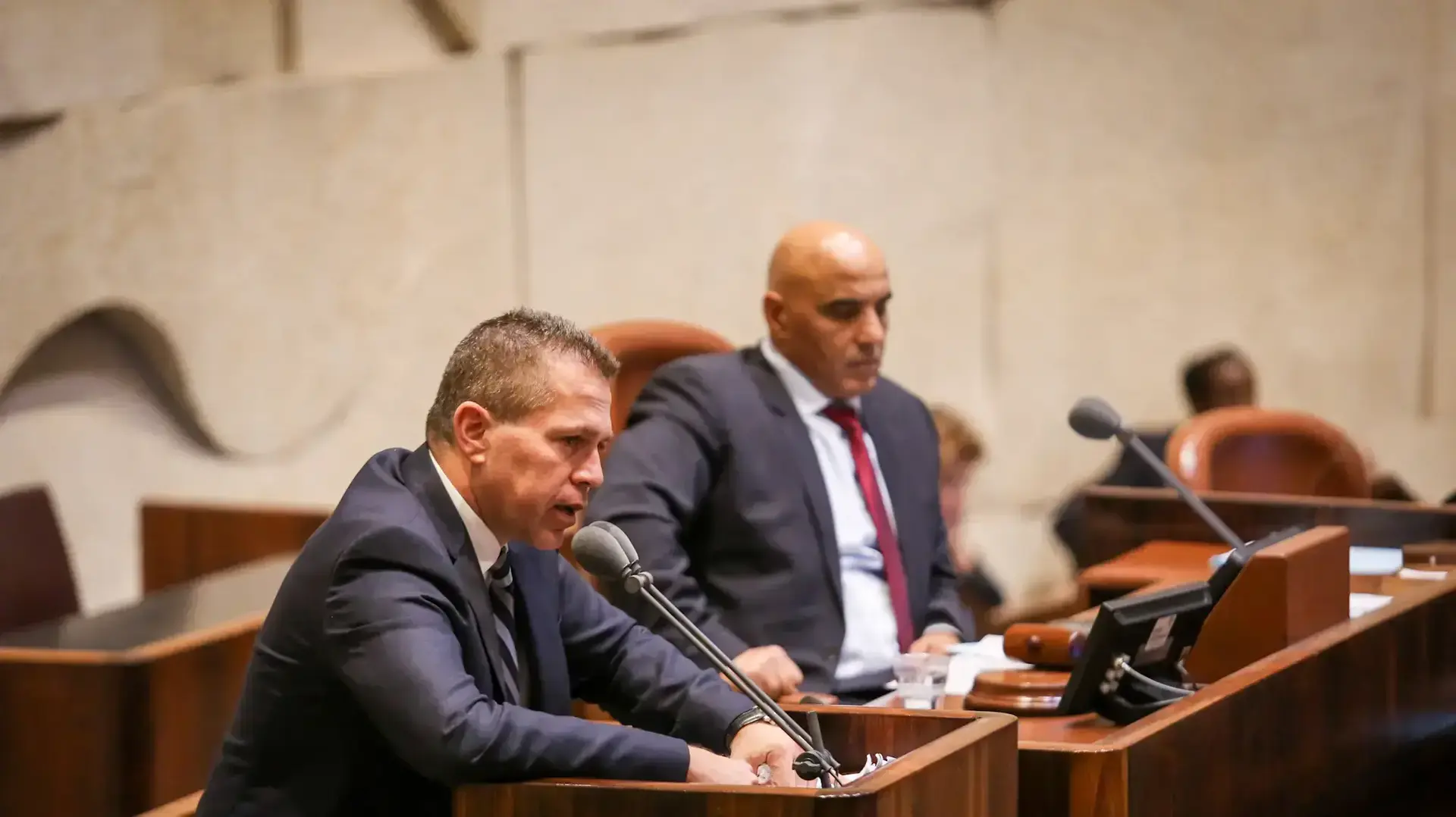 השר לביטחון פנים גלעד ארדן, מליאת הכנסת, 16 בנובמבר 2016 השר לביטחון פנים גלעד ארדן, מליאת הכנסת, 16 בנובמבר 2016