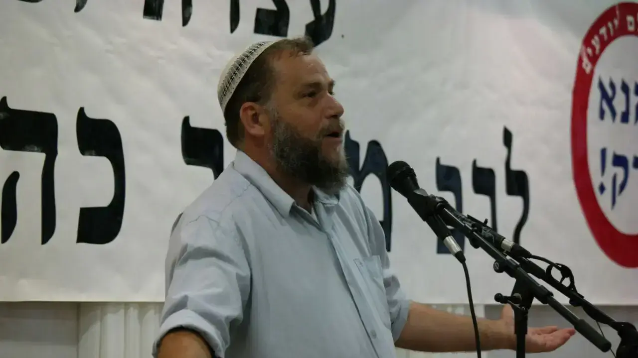 בנצי גופשטיין בעצרת לזכר הרב מאיר כהנא בירושלים, 17 בנובמבר 2016 בנצי גופשטיין בעצרת לזכר הרב מאיר כהנא בירושלים, 17 בנובמבר 2016