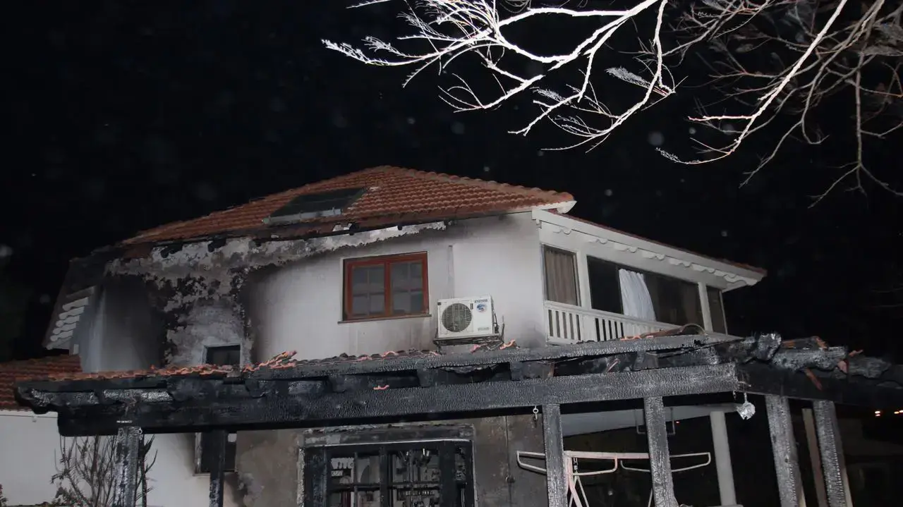 שריפה בישוב גילון, 23 בנובמבר 2016 שריפה בישוב גילון, 23 בנובמבר 2016