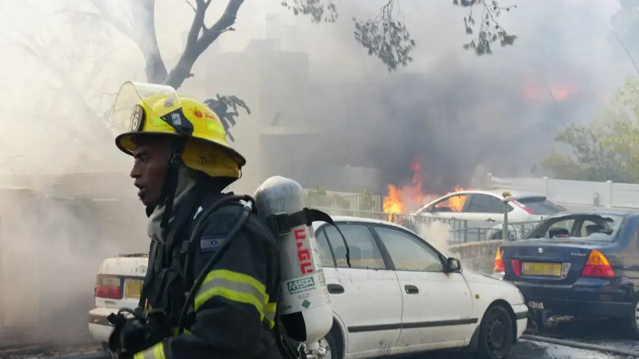 זירת שריפה בחיפה, 24 בנובמבר 2016 זירת שריפה בחיפה, 24 בנובמבר 2016